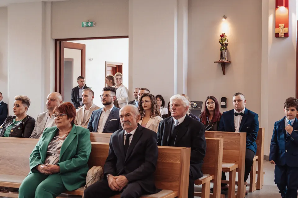 Katarzyna i Sebastian — reportaż i teledysk ślubny — zdjęcie 14 z 30