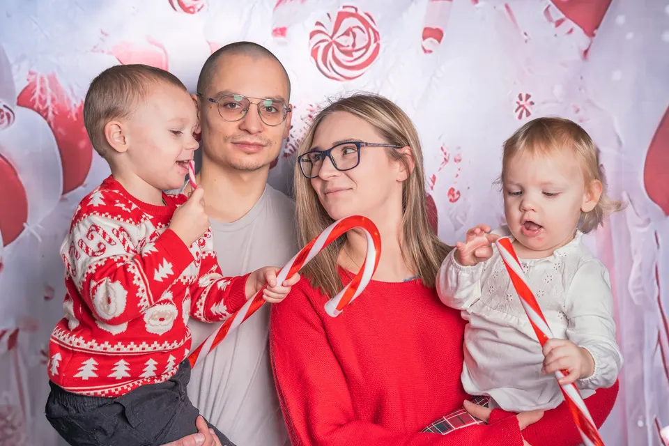 Edyta z rodziną — sesja świąteczna — zdjęcie 14 z 24