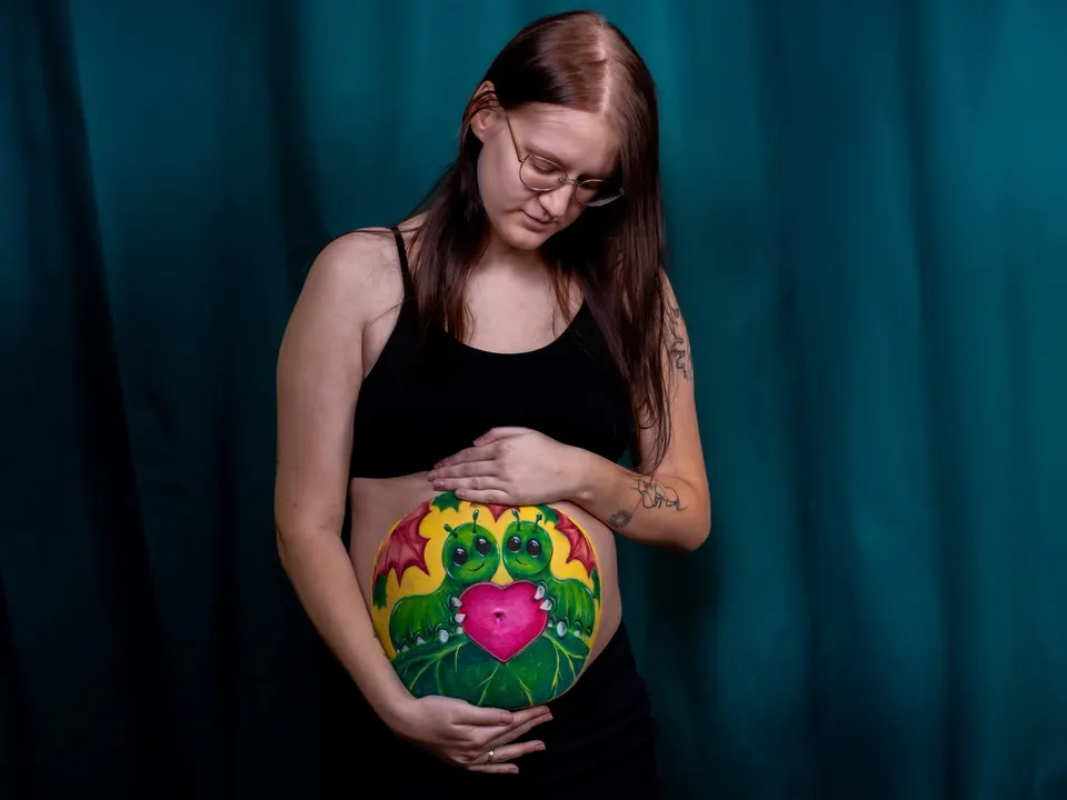 Sesja brzuszkowa — Kasia Niedźwiedź (KochasiaArt) — zdjęcie 6 z 6