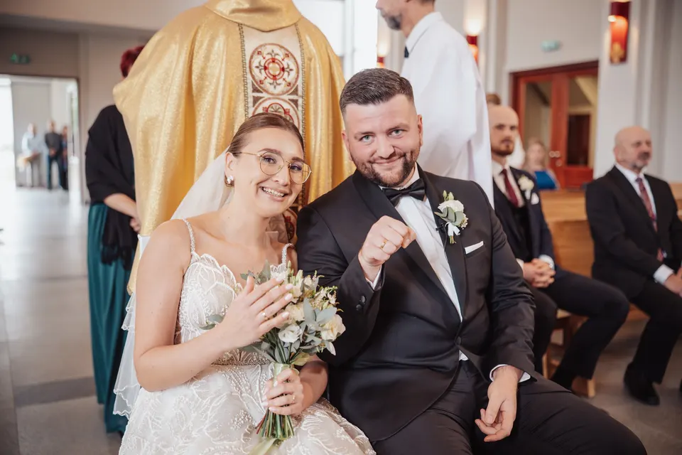 Katarzyna i Sebastian — reportaż i teledysk ślubny — zdjęcie 19 z 30
