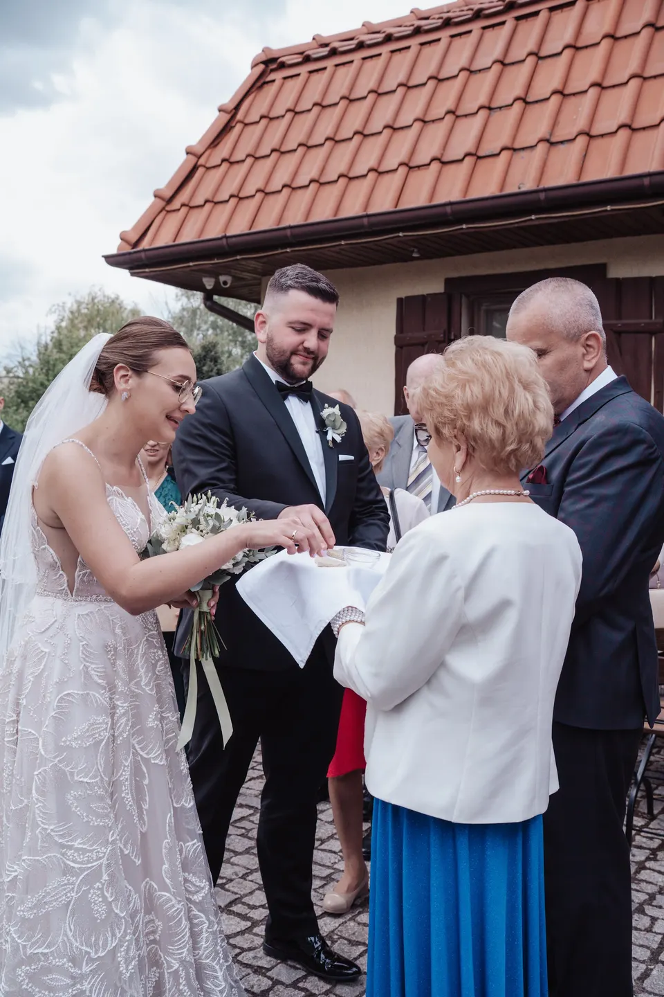 Katarzyna i Sebastian — reportaż i teledysk ślubny — zdjęcie 26 z 30