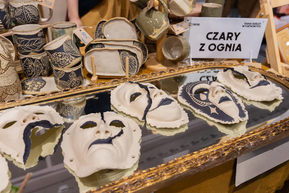 Czary z ognia — Targi Rzeczy Wyjątkowych — zdjęcie 20 z 24